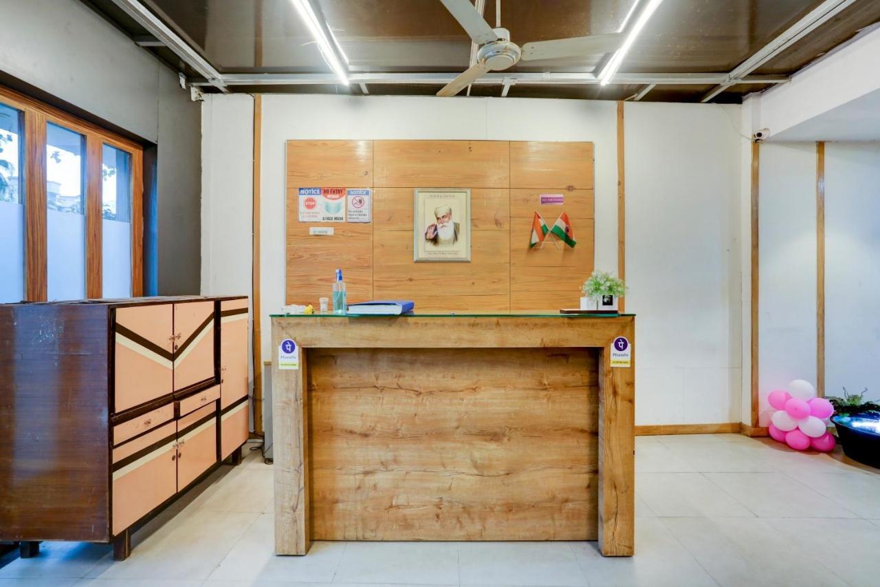 Oyo 81549 Hotel Elegance Nx - Mumbai — Photos 3